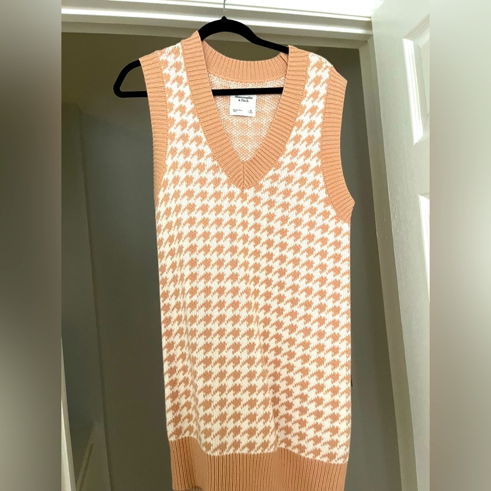 Abercrombie & Fitch Checkered Sweater Vest Dress in XS